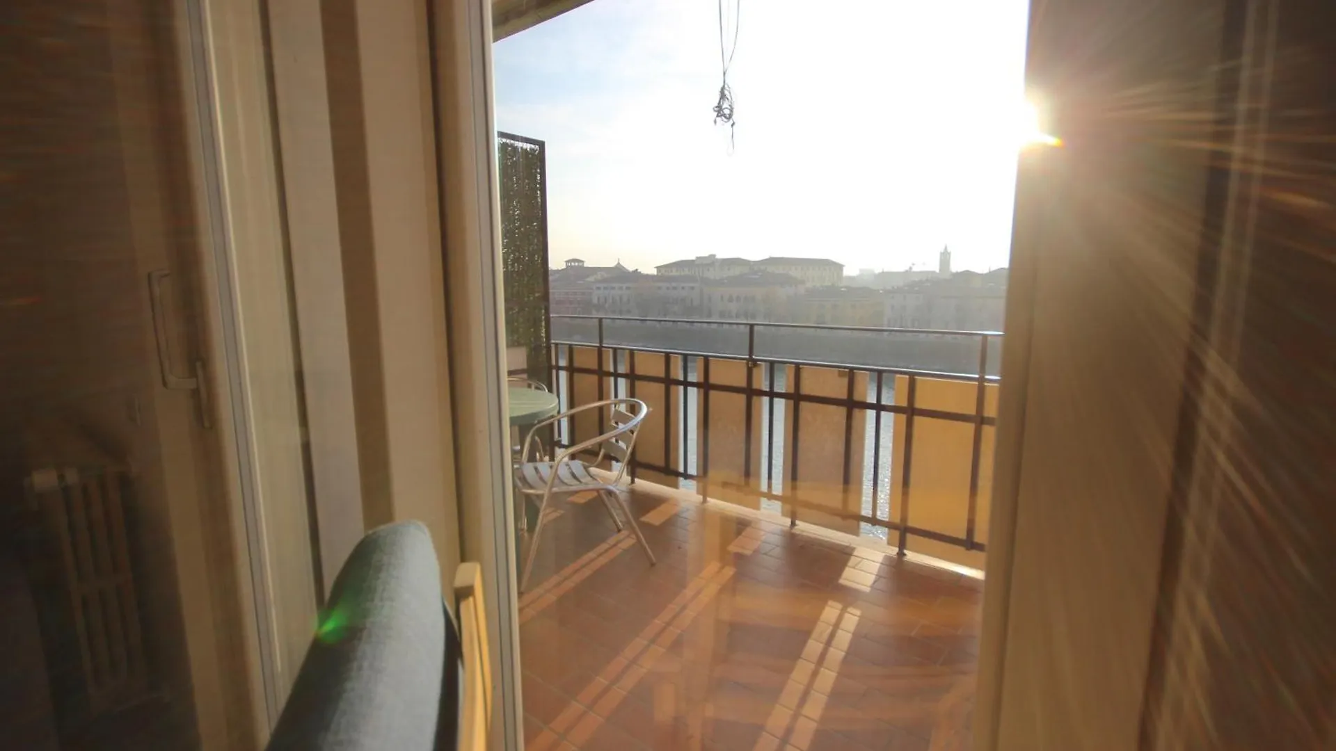 Case Vr Holiday Cangrande On The River Verona