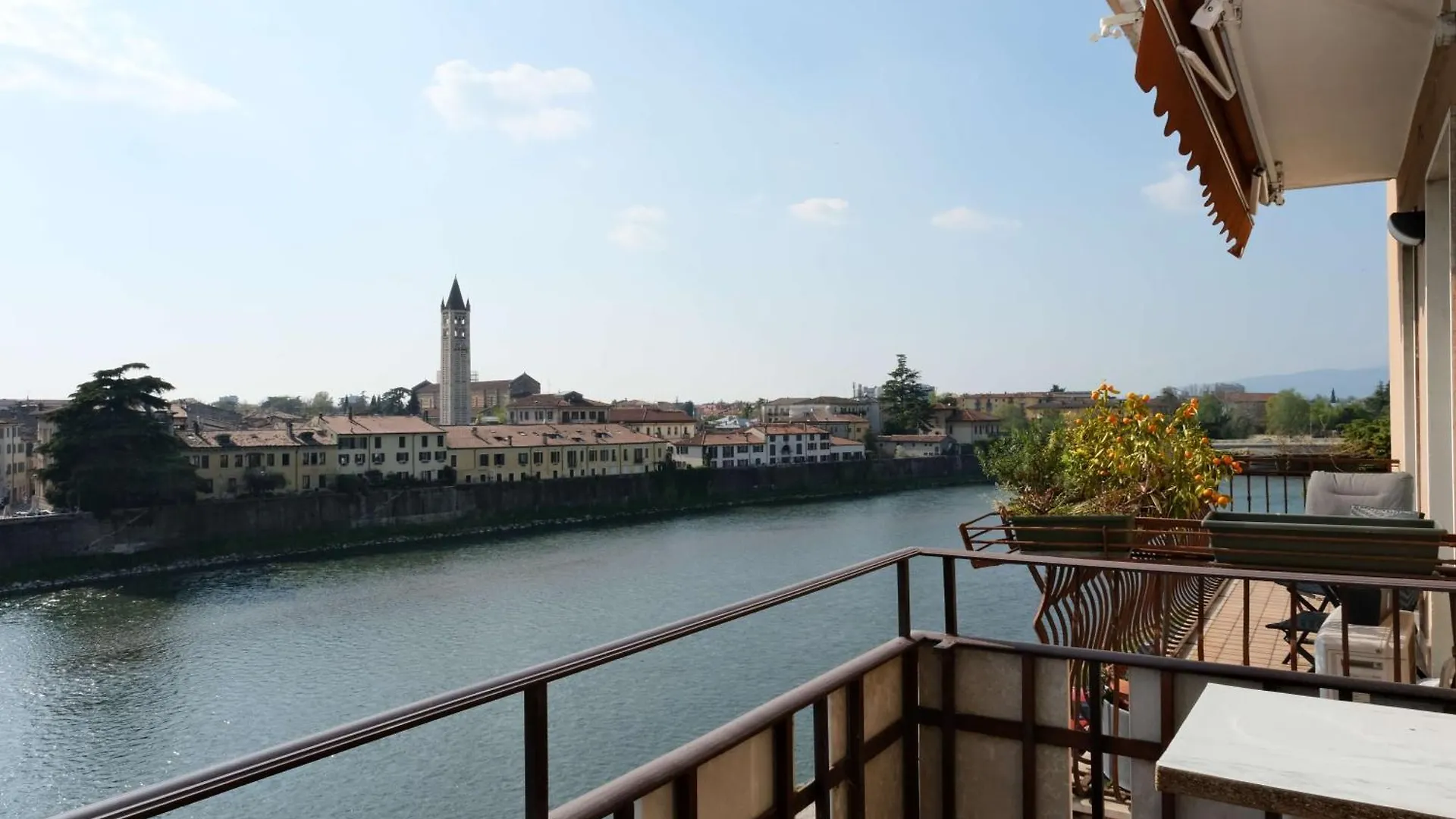 Apartamento Case Vr Holiday Cangrande On The River Verona