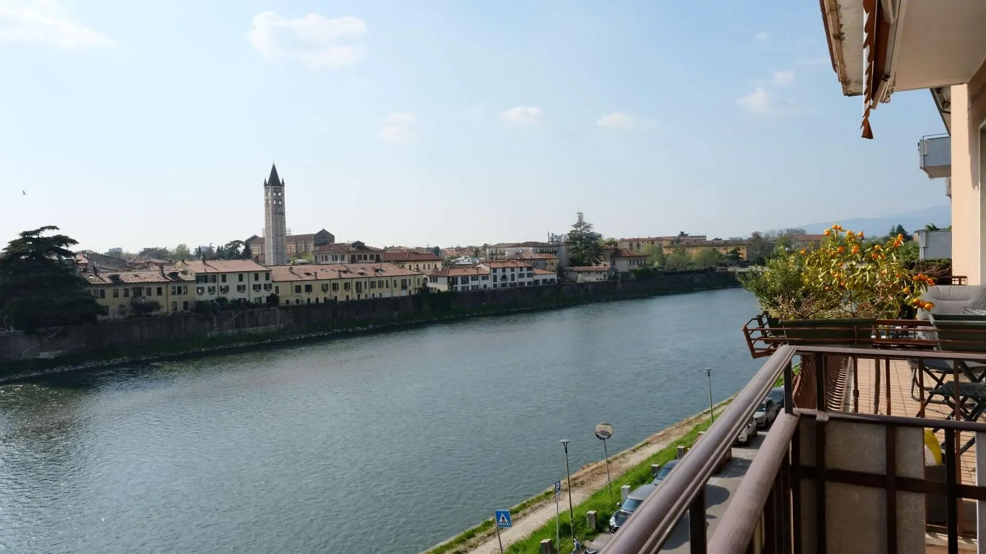 Case Vr Holiday Cangrande On The River Verona Itália